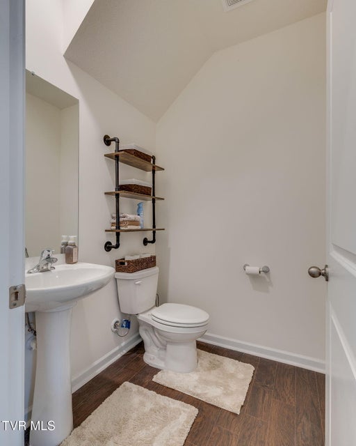 Photo #12: 1041 Saylors Place