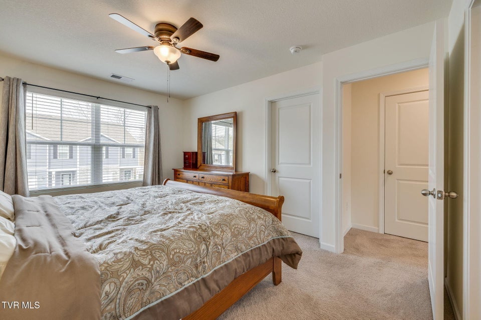 Photo #14: 1041 Saylors Place