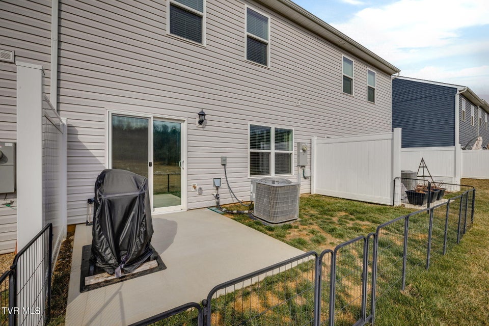 Photo #25: 1041 Saylors Place