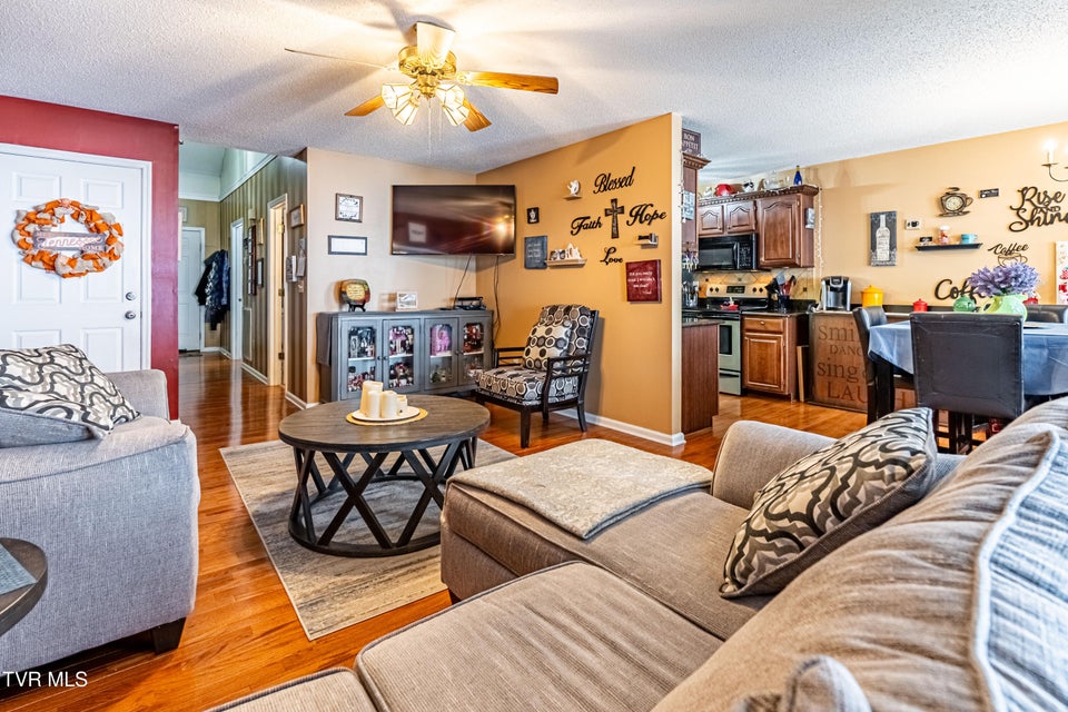 Photo #14: 425 Andover Court