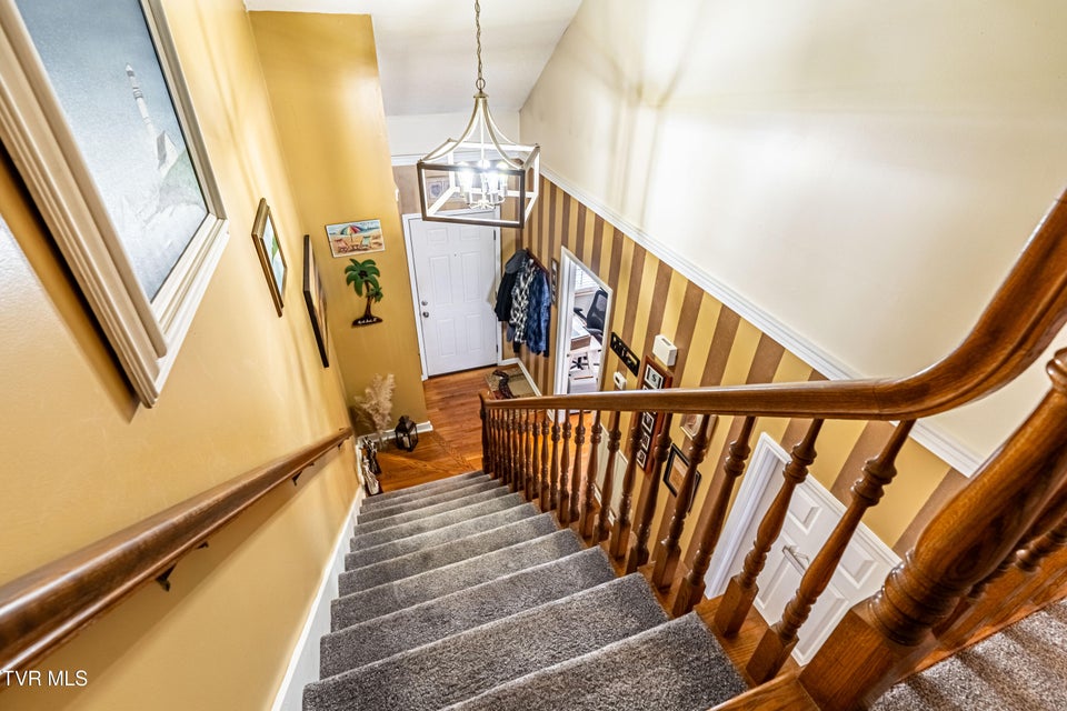 Photo #31: 425 Andover Court