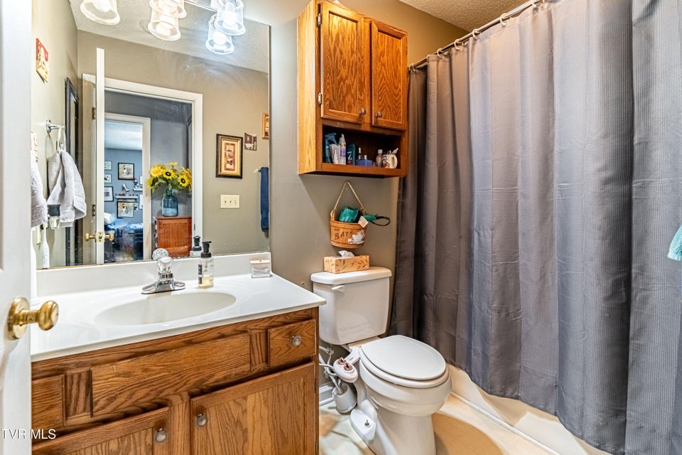 Photo #39: 425 Andover Court