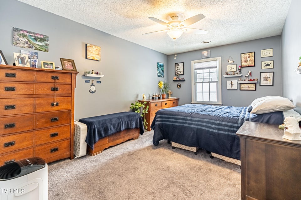 Photo #43: 425 Andover Court