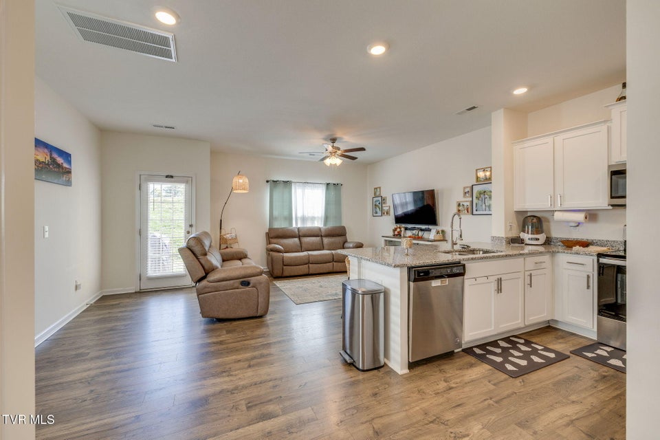 Photo #6: 1067 Hammett Road