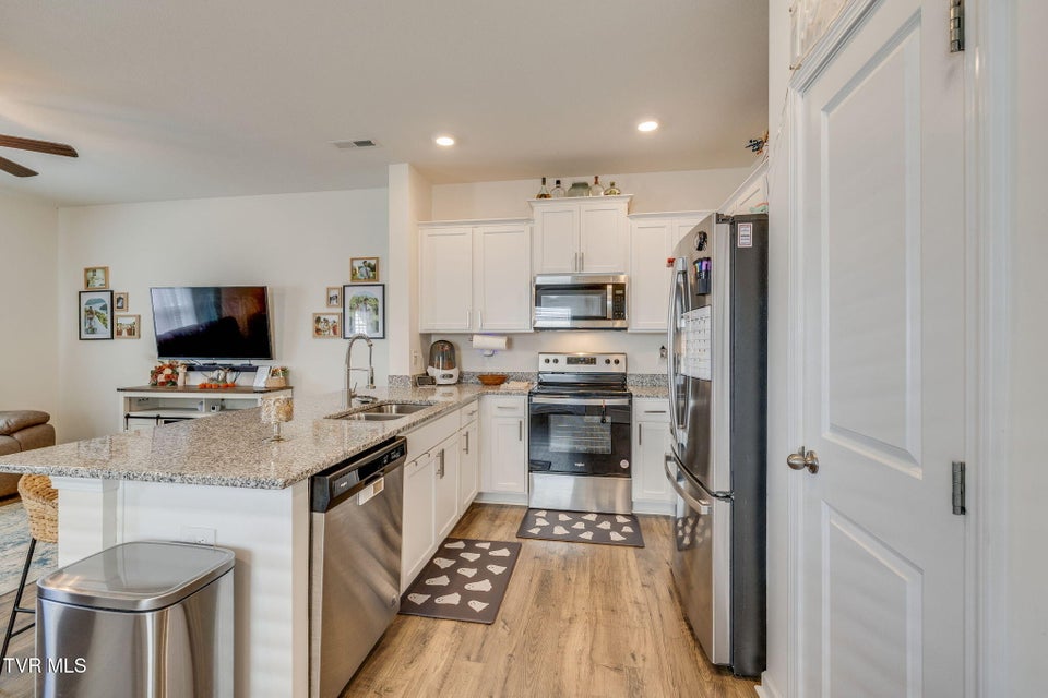 Photo #7: 1067 Hammett Road