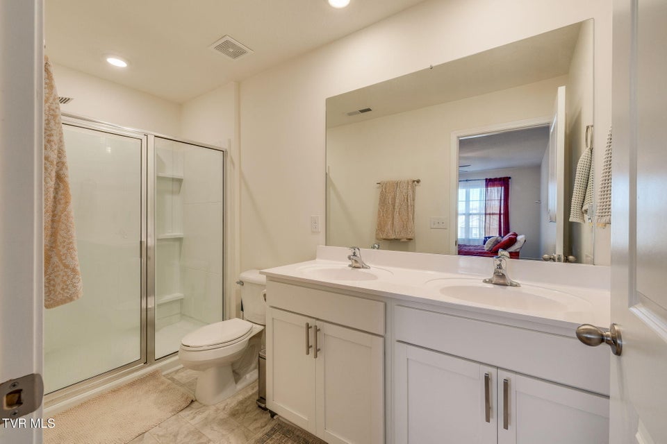 Photo #17: 1067 Hammett Road