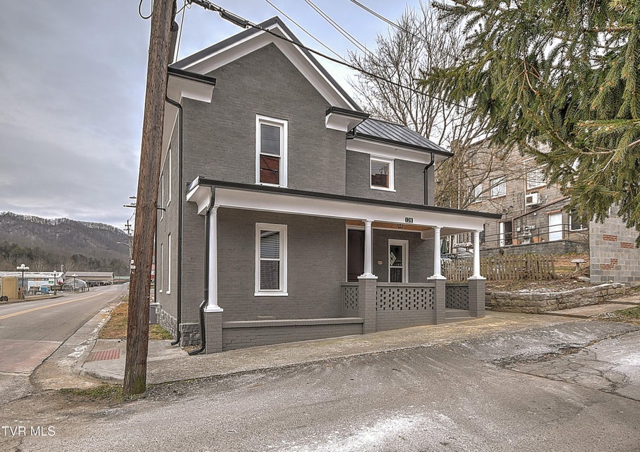 Photo #3: 138 Antique Street