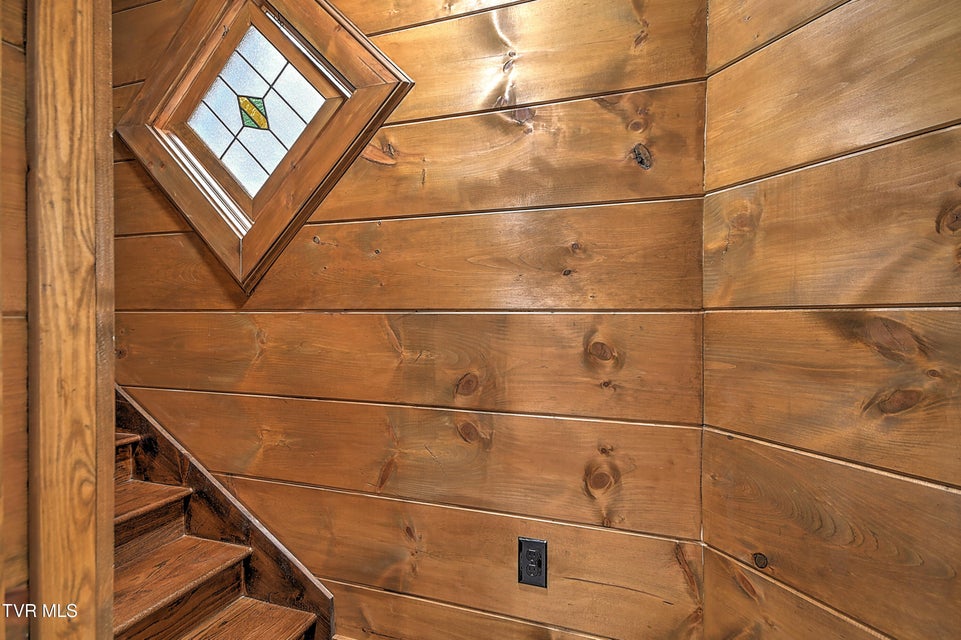 Photo #26: 138 Antique Street