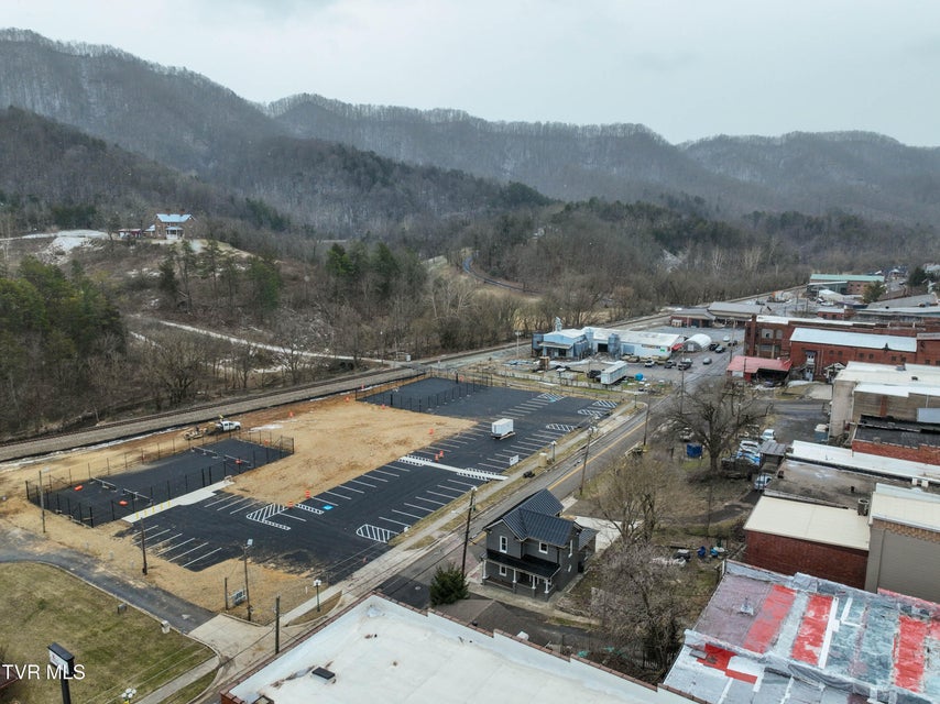 Photo #47: 138 Antique Street