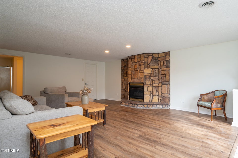 Photo #54: 744 Stuffle Street