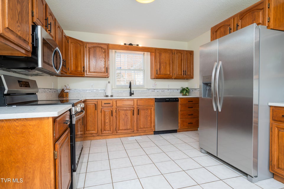 Photo #14: 744 Stuffle Street