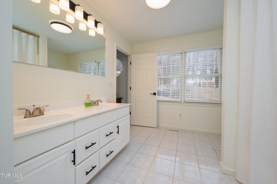 Photo #29: 744 Stuffle Street