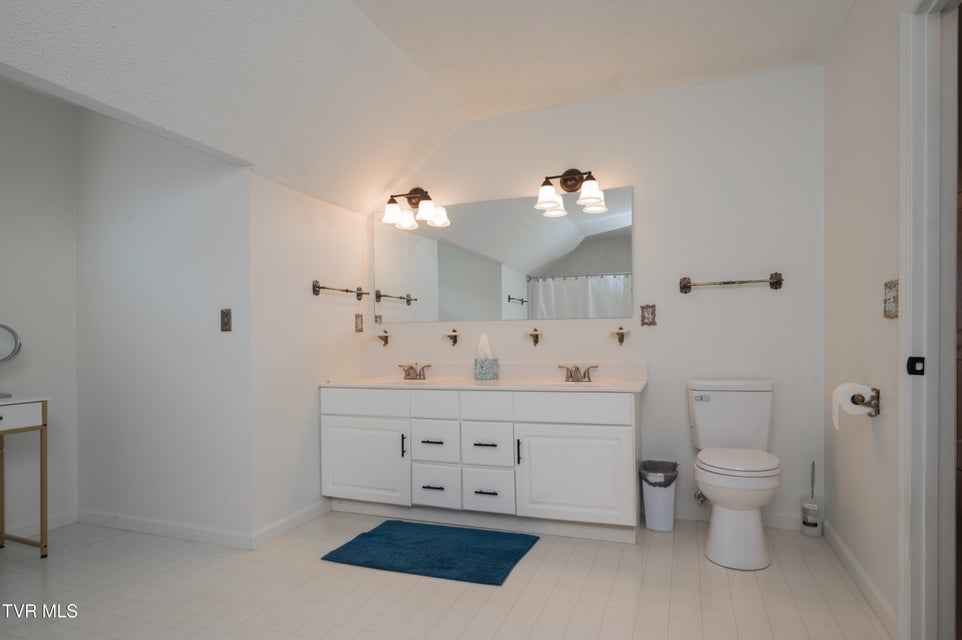 Photo #41: 744 Stuffle Street