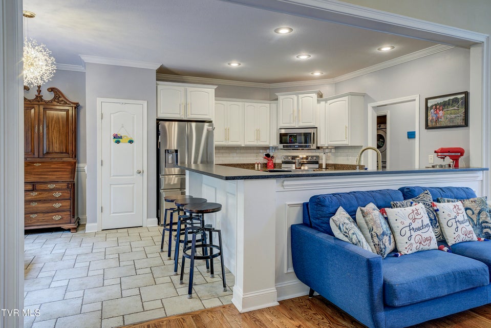 Photo #10: 194 Sunset Meadows Court