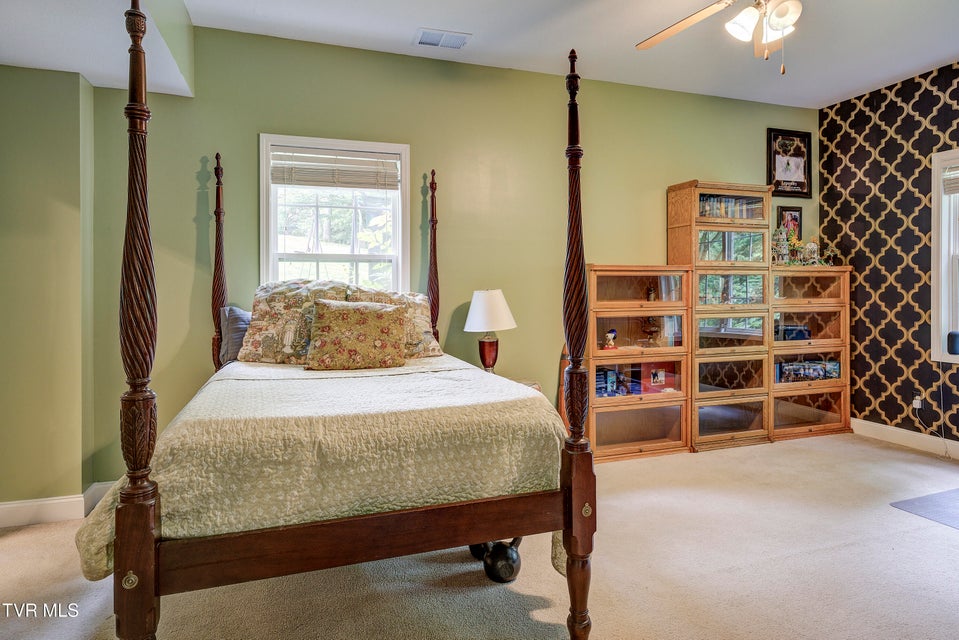 Photo #24: 194 Sunset Meadows Court