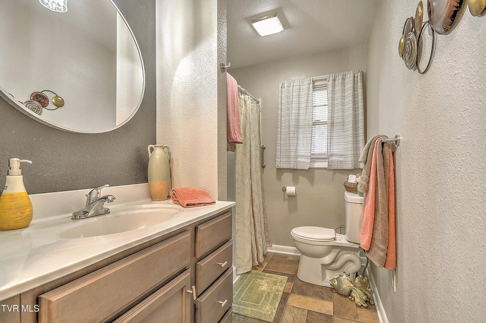 Photo #17: 2706 Shelby Street