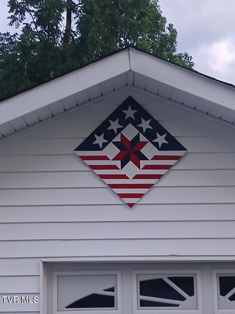 Photo #32: 2706 Shelby Street