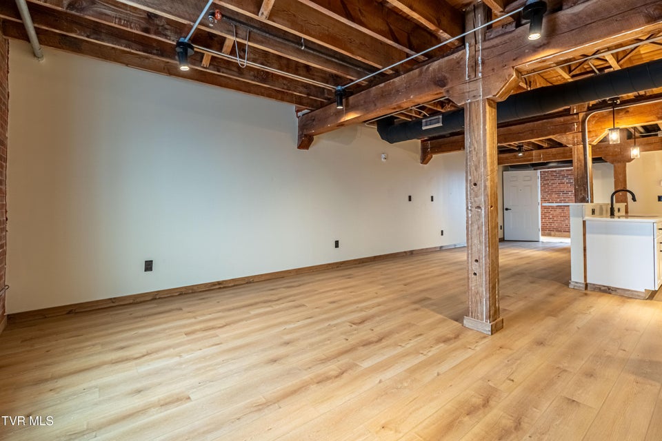 Photo #3: 453 Main Street