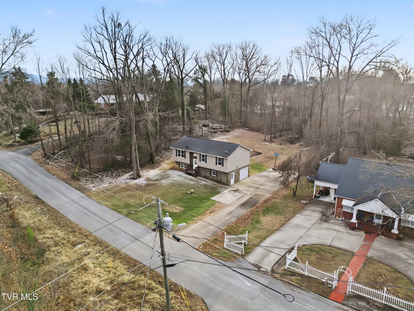 Photo #34: 399 Hillcrest Drive