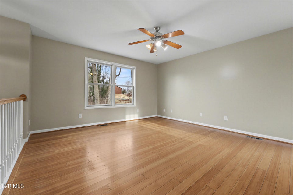 Photo #4: 399 Hillcrest Drive