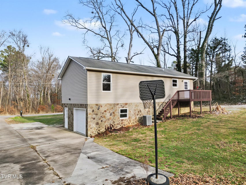 Photo #32: 399 Hillcrest Drive