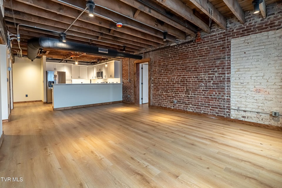 Photo #5: 453 Main Street