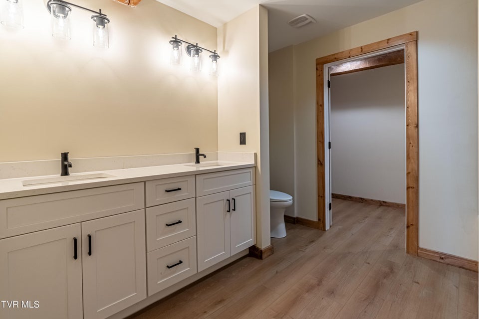 Photo #13: 453 Main Street