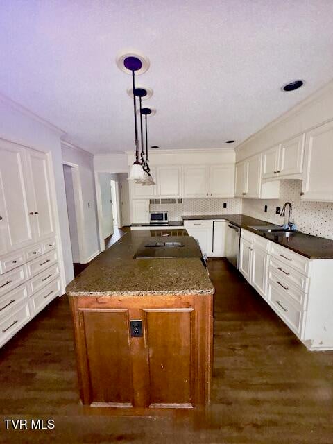 Photo #7: 1205 Newfane Circle