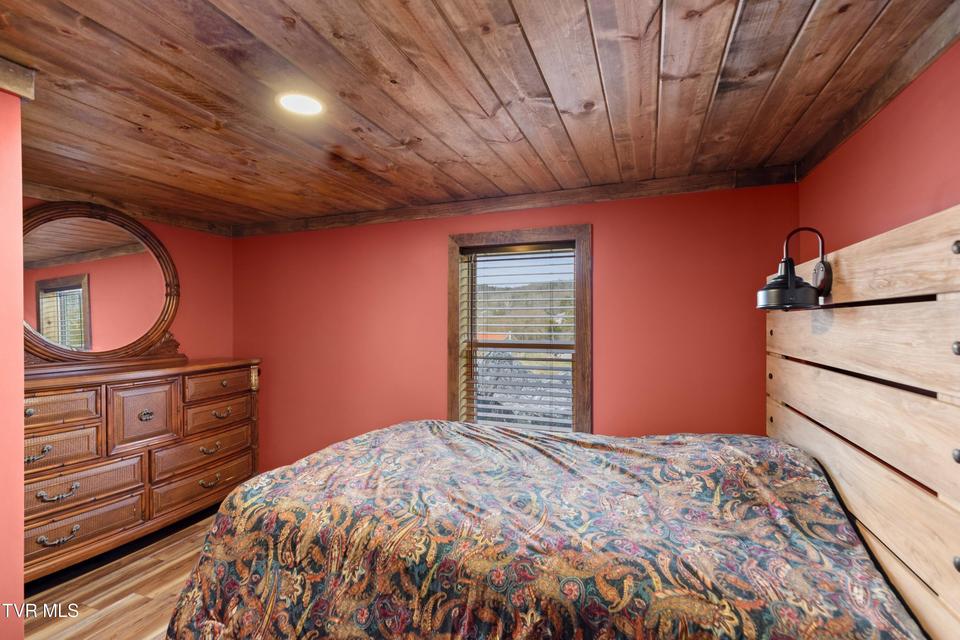 Photo #23: 1690 Goodman Loop