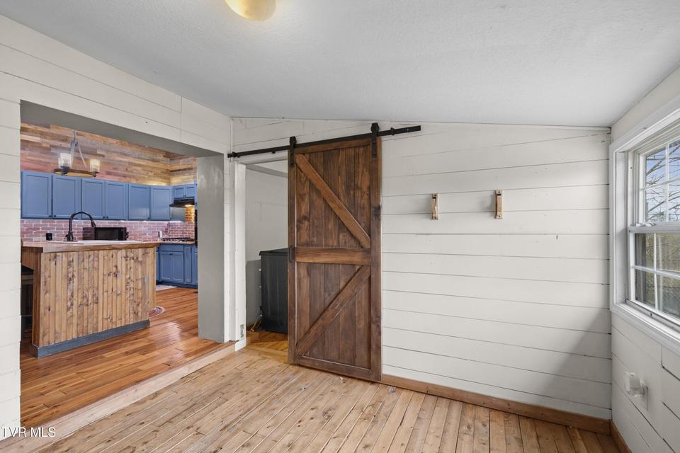 Photo #27: 1690 Goodman Loop