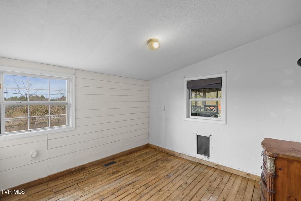 Photo #28: 1690 Goodman Loop