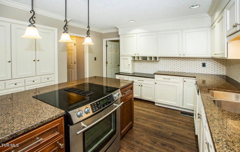 Photo #4: 1205 Newfane Circle