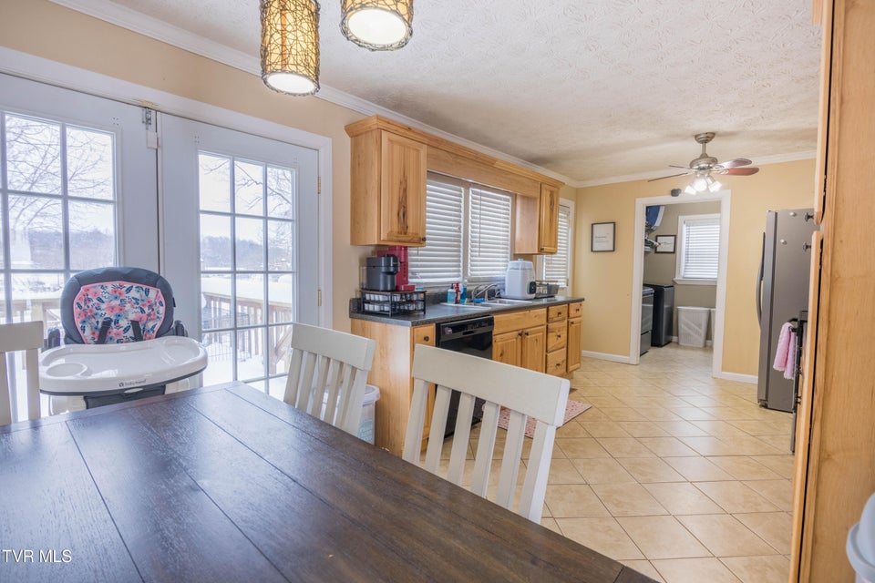 Photo #9: 324 Juniper Street