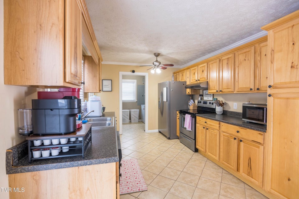 Photo #10: 324 Juniper Street