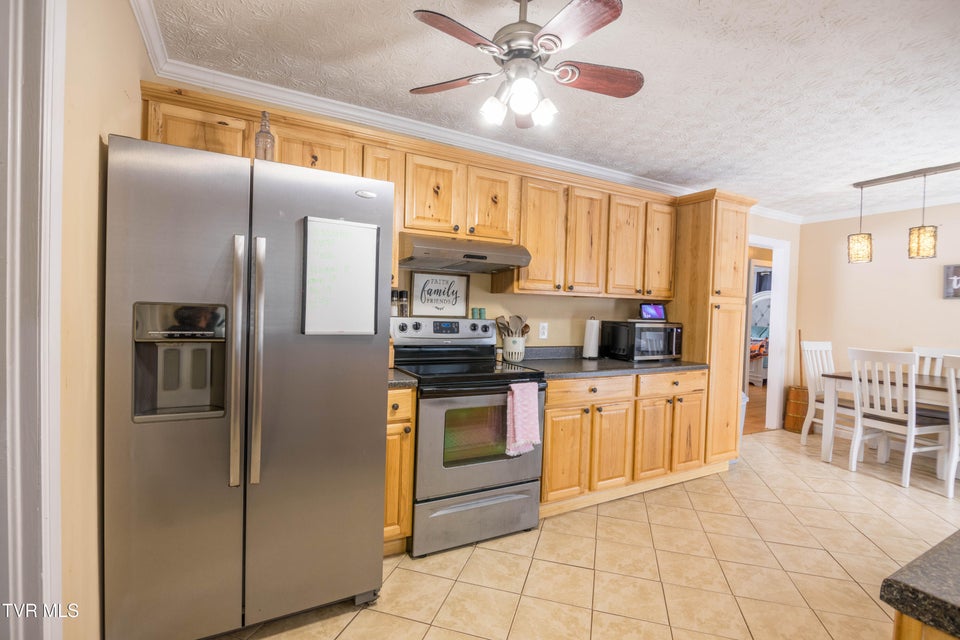 Photo #11: 324 Juniper Street