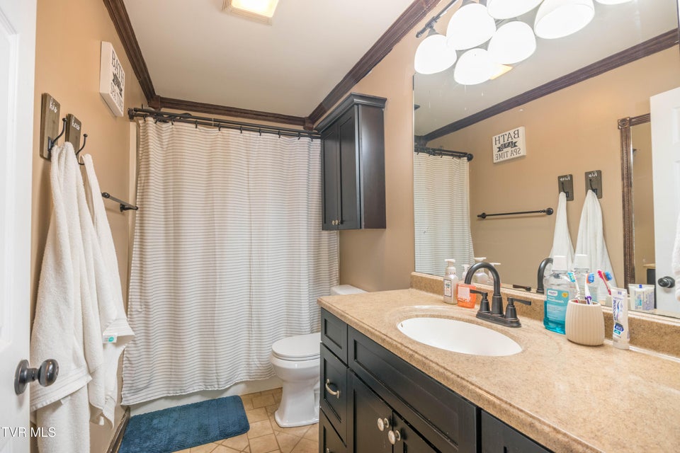 Photo #14: 324 Juniper Street