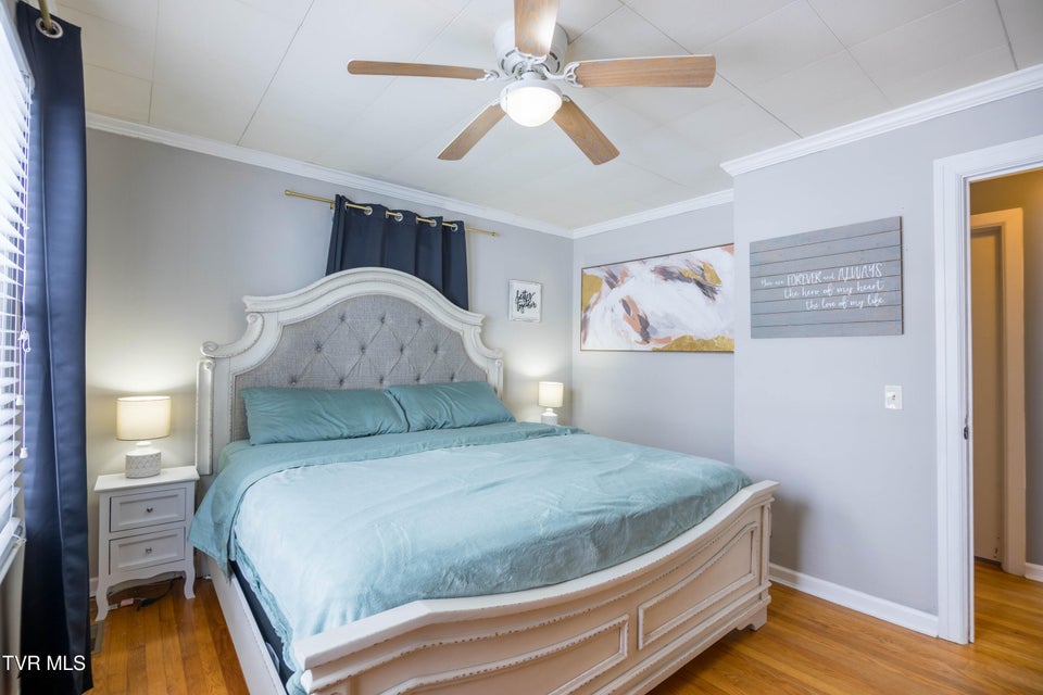 Photo #16: 324 Juniper Street