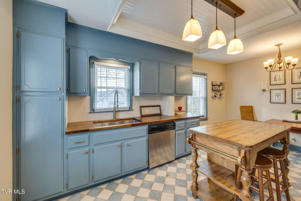 Photo #12: 1037 Watauga Street