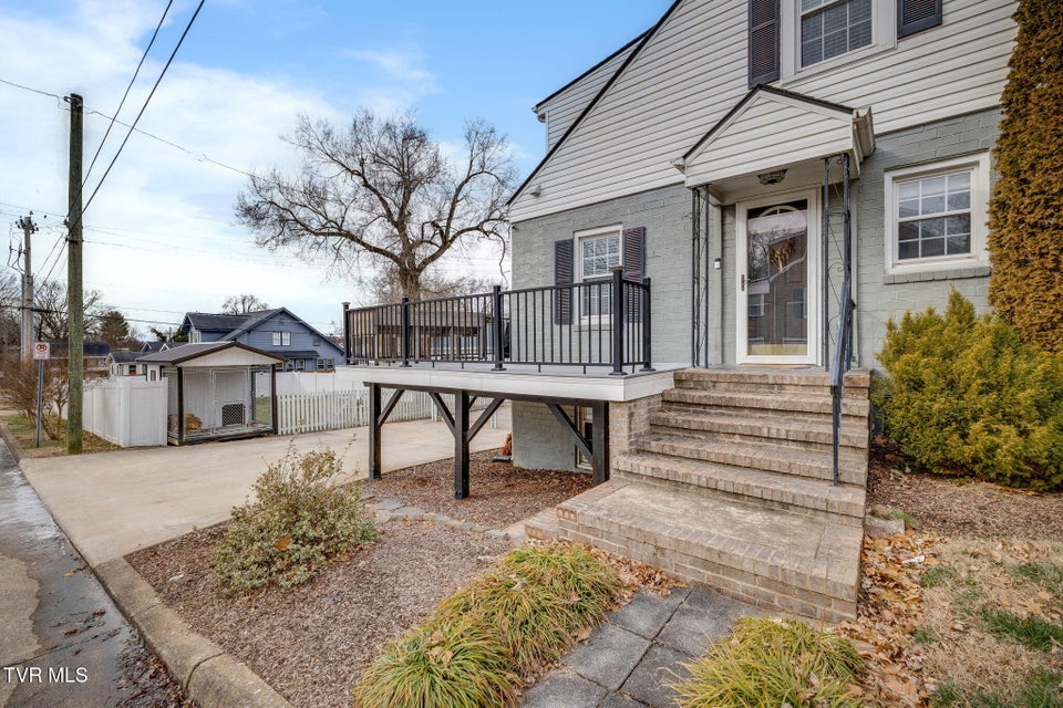 Photo #32: 1037 Watauga Street