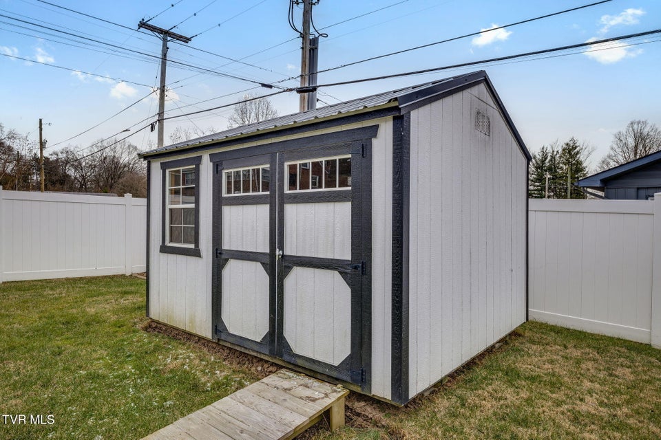 Photo #35: 1037 Watauga Street