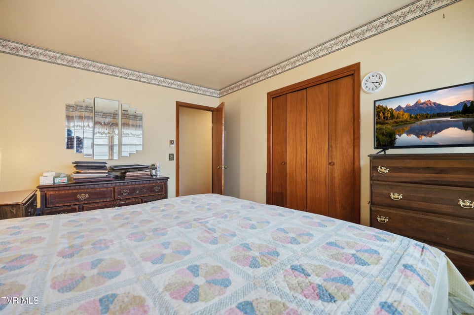 Photo #23: 128 10th Street