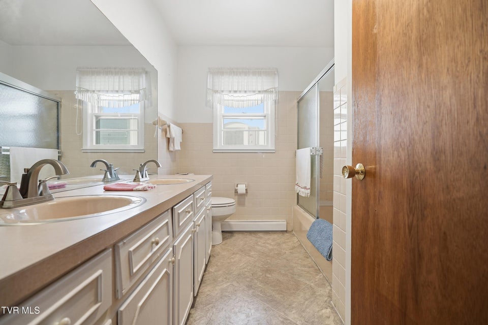 Photo #15: 128 10th Street