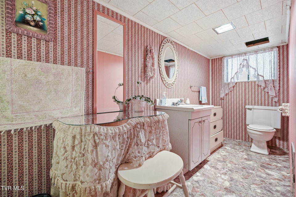 Photo #17: 128 10th Street