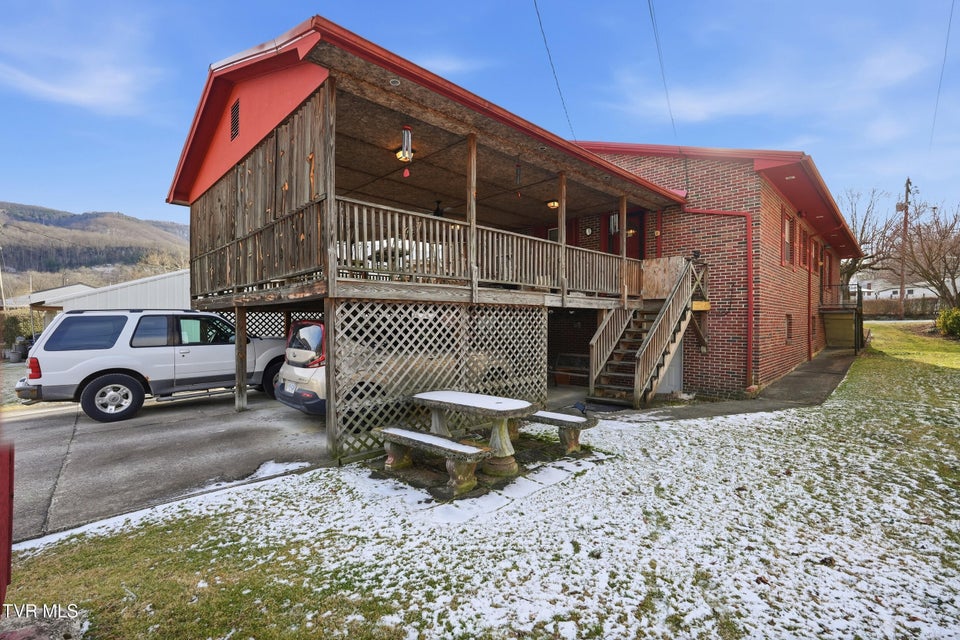 Photo #37: 128 10th Street