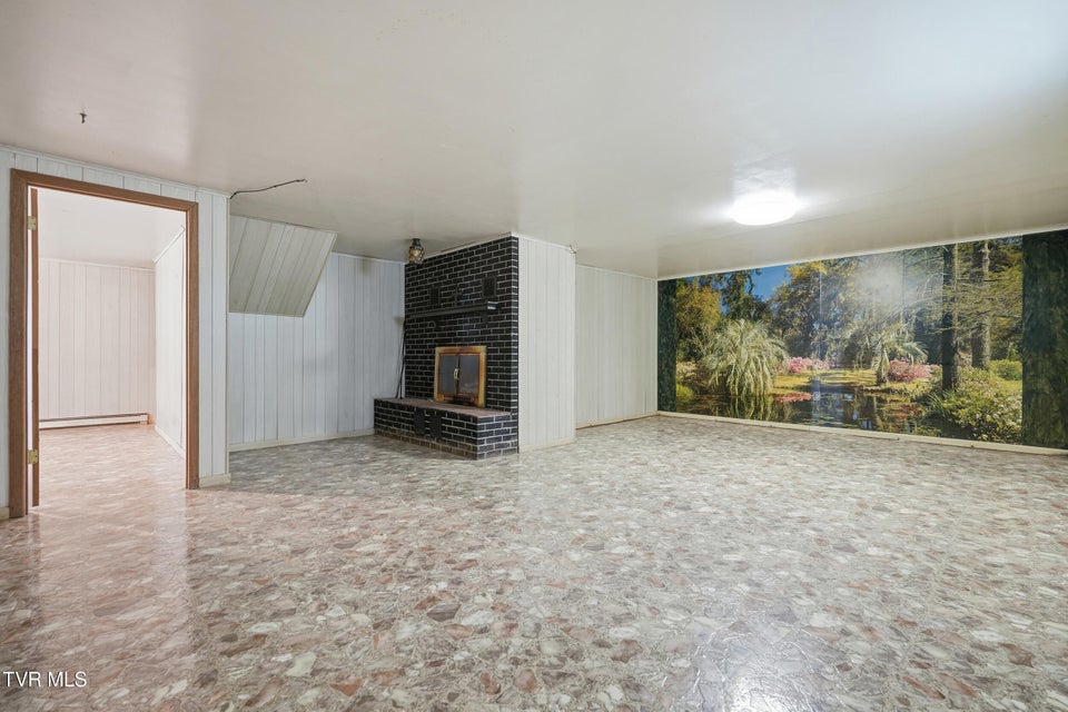 Photo #34: 128 10th Street