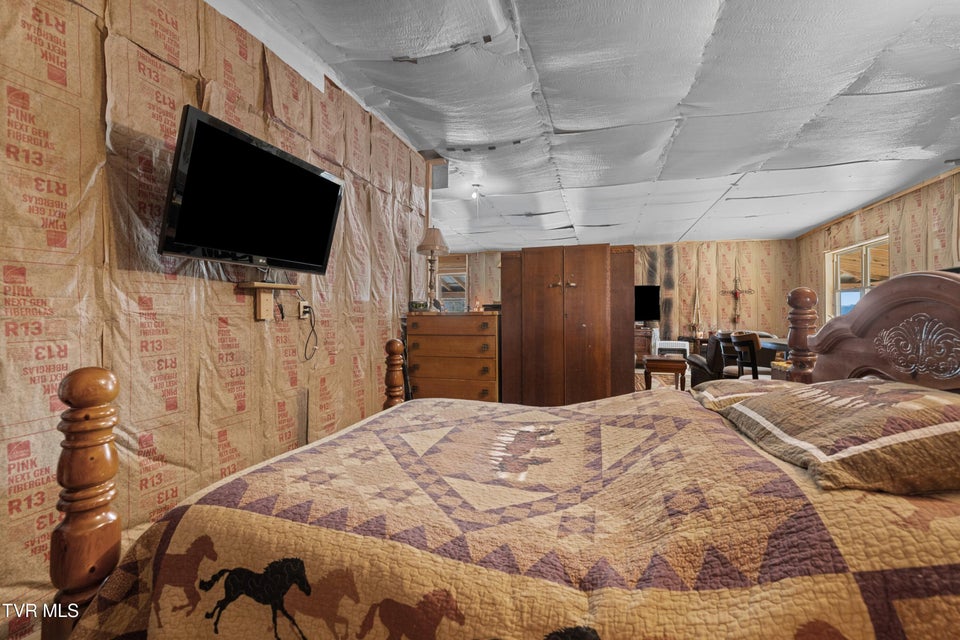 Photo #22: 336 Cloud Creek Road