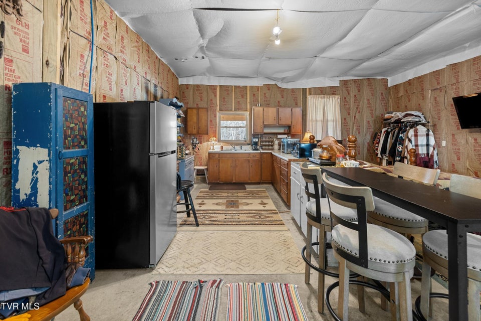 Photo #18: 336 Cloud Creek Road