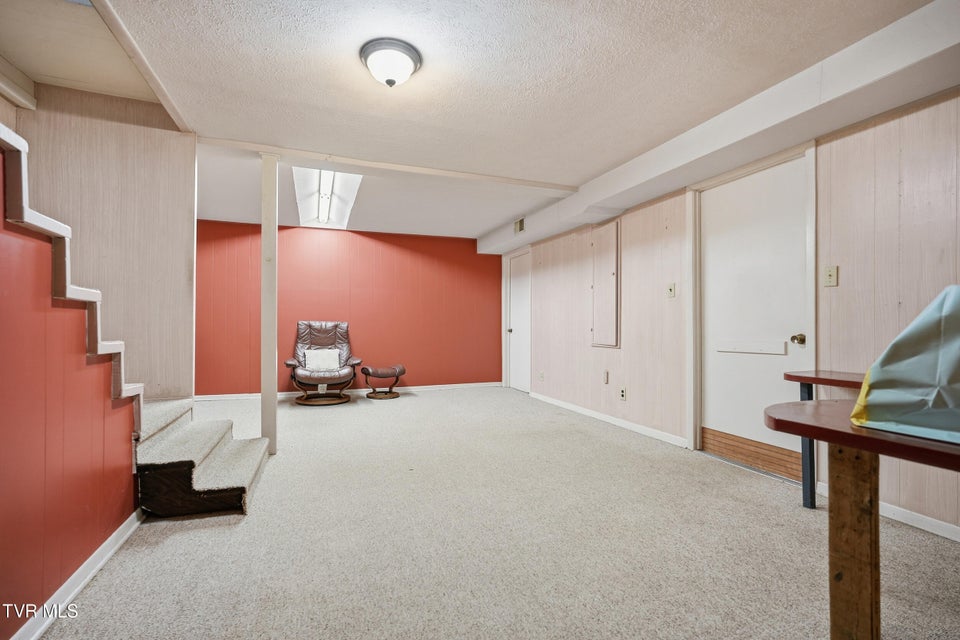 Photo #22: 221 Charleston Street