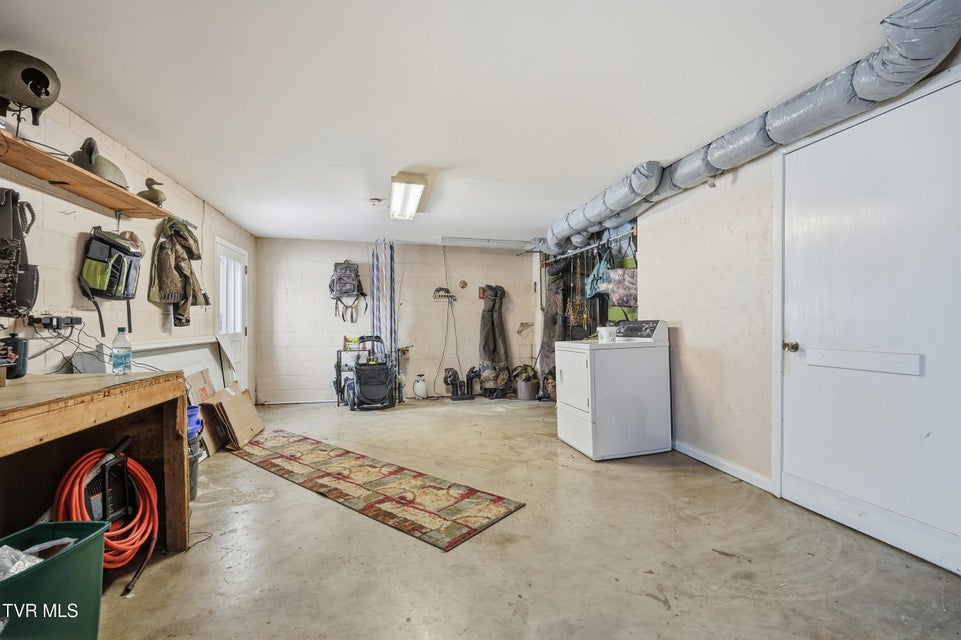 Photo #25: 221 Charleston Street