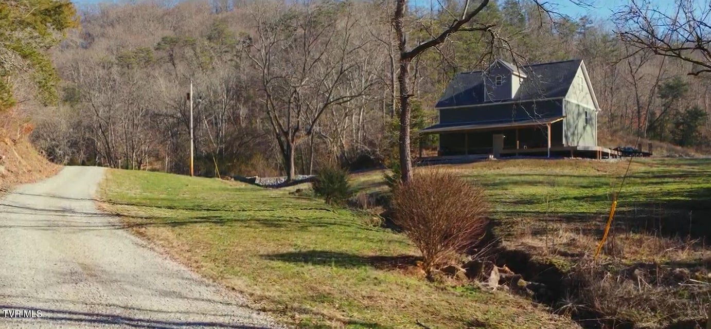 Photo #3: 260 Shepard Lane